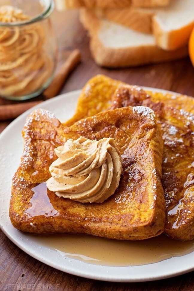 Pumpkin Spice Recipes: Pumpkin French Toast with Whipped Pumpkin Butter