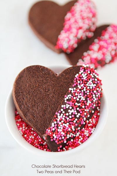 Easy Valentines Day Cookies: Chocolate Shortbread Heart Cookies