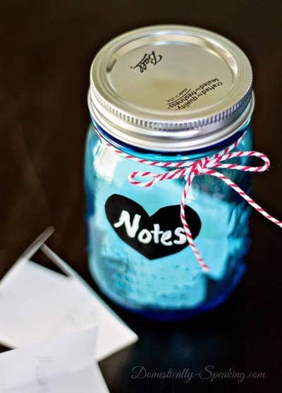 Valentines Day Mason Jar Gifts: Notes in a Jar