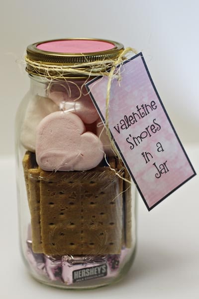 Valentines Day Mason Jar Gifts: Valentine S’mores in a Jar-min