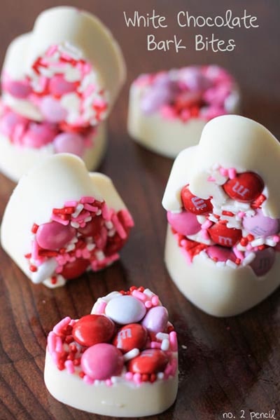 Valentines Day Treats: Valentine’s Day White Chocolate Bark Bites
