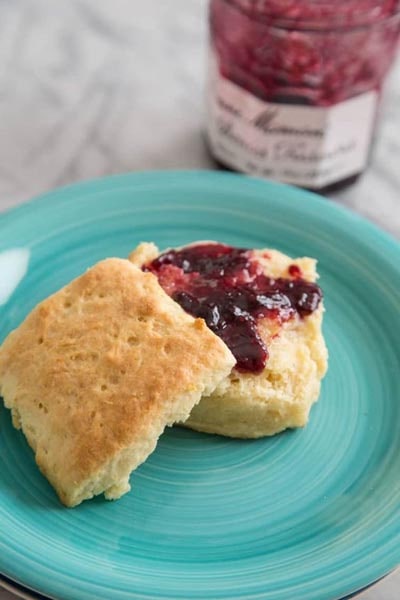 Homemade Baked Bread Recipes: Cream Biscuits