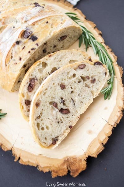 Homemade Baked Bread Recipes: Crusty Rosemary Olive Bread Recipe