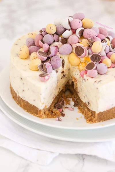 Easter desserts and treats: No Bake Mini Egg Cheesecake