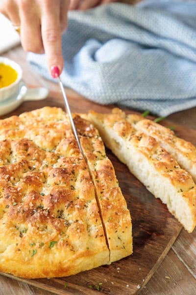 Homemade Baked Bread Recipes: Ridiculously Easy Focaccia Bread