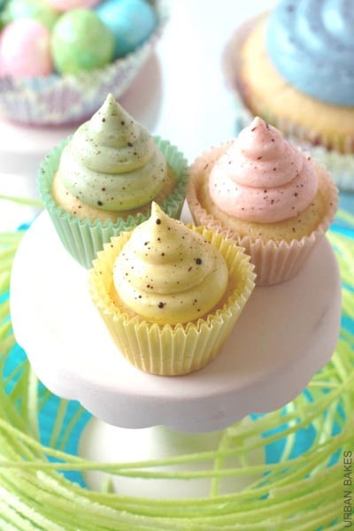Easter Cupcake Ideas: Speckled Easter Cupcakes