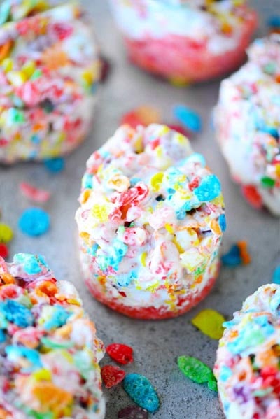 Add some color too fun to Easter this yr yesteryear making some festive too yummy Easter dessert forty Easy Easter Desserts And Treats To Make This Year