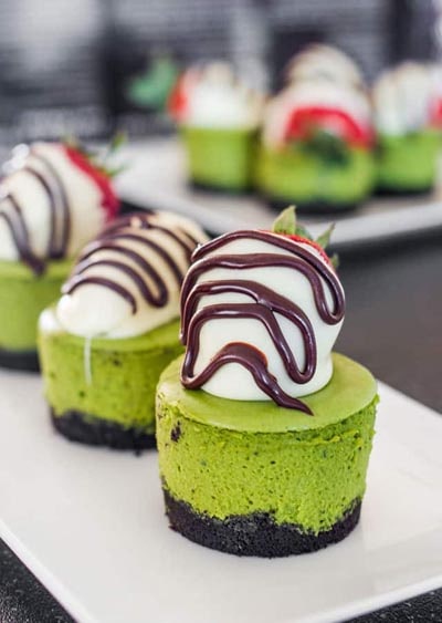 Matcha Mini Cheesecakes With White Chocolate Covered Strawberries