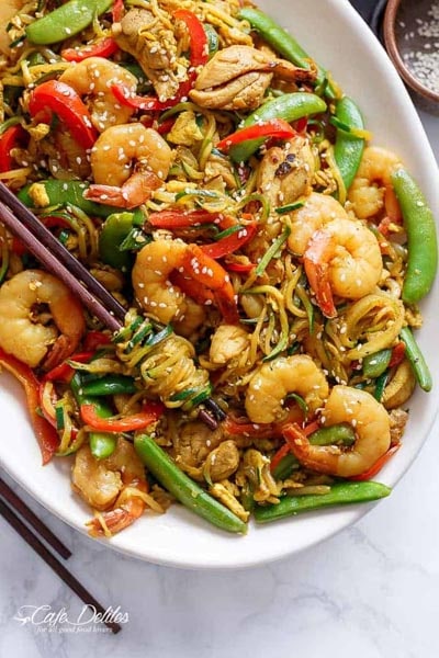 Spiralizer Recipes: Singapore Zoodle Stir Fry With Chicken