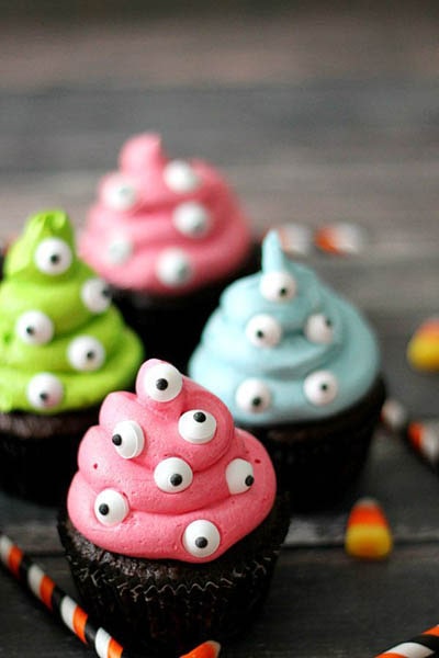 Fun Halloween Snack Ideas and Halloween Treats: Monster Cupcakes