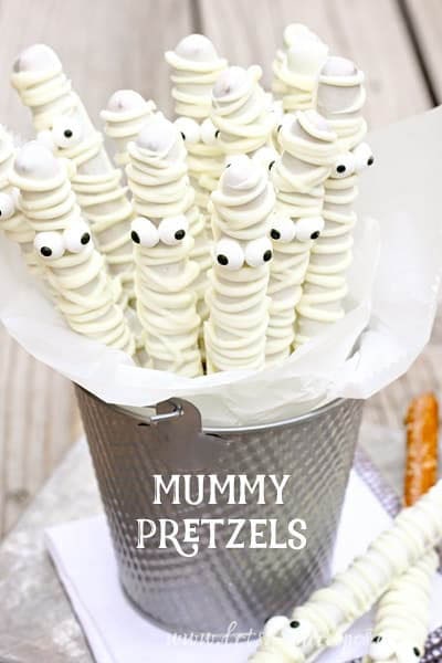 Fun Halloween Snack Ideas and Halloween Treats: White Chocolate Mummy Pretzels