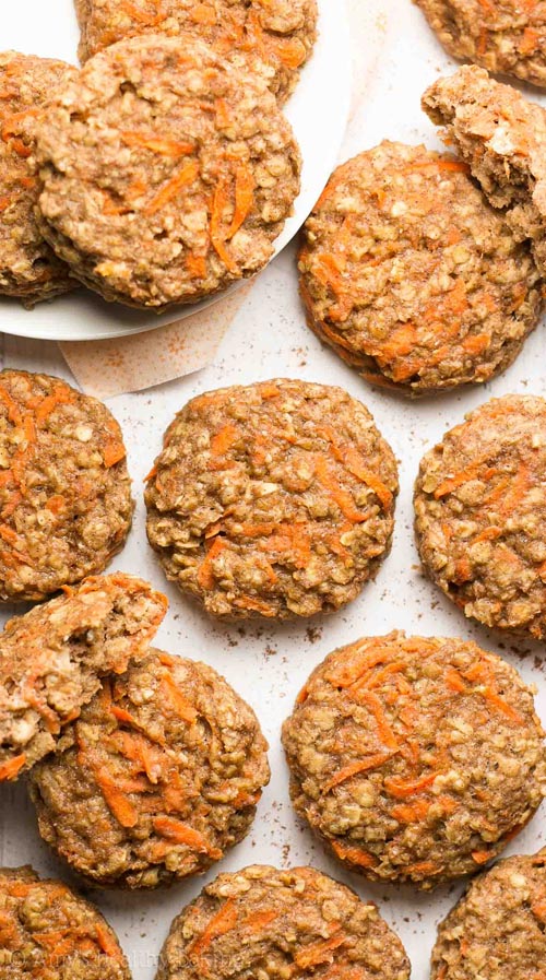 Sugar free desserts: Carrot Cake Oatmeal Breakfast Cookies