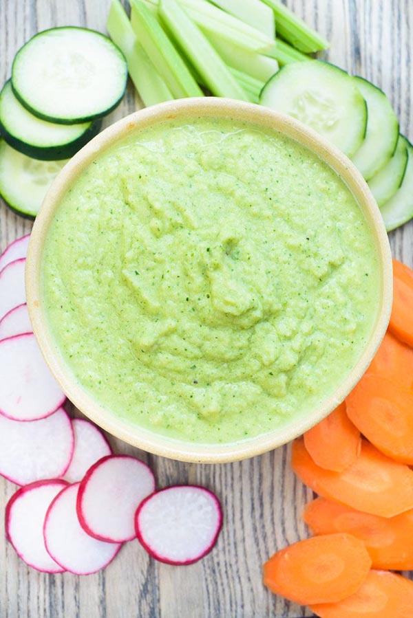 Homemade hummus recipes: Raw Zucchini Hummus