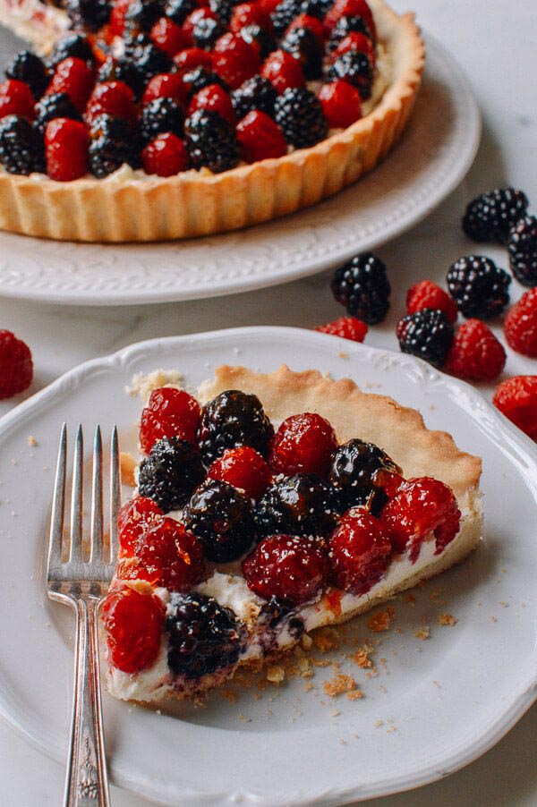 4th Of July Desserts: Fresh Berry Tart with Mascarpone Filling
