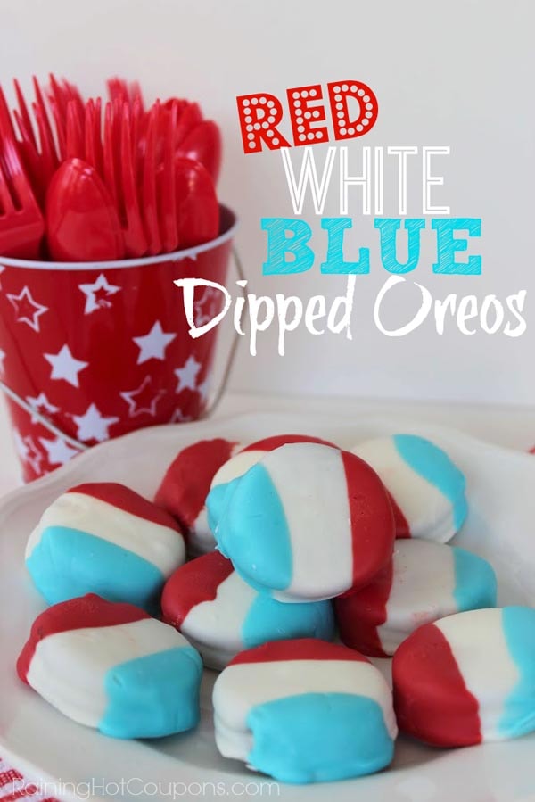 4th Of July Desserts: Red White & Blue Dipped Oreos